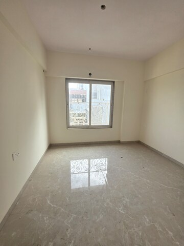 Study Room in 3 BHK Apartment at Darvesh Quettawalla Residency, Agripada – for Sale