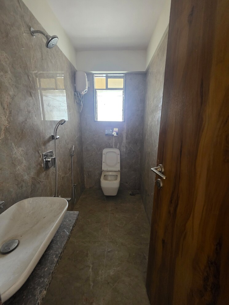 Bathroom, darvesh-quettawalla-residency 3 Bedroom 1032 Sq.Ft. Apartment In Agripada Mumbai 9631056