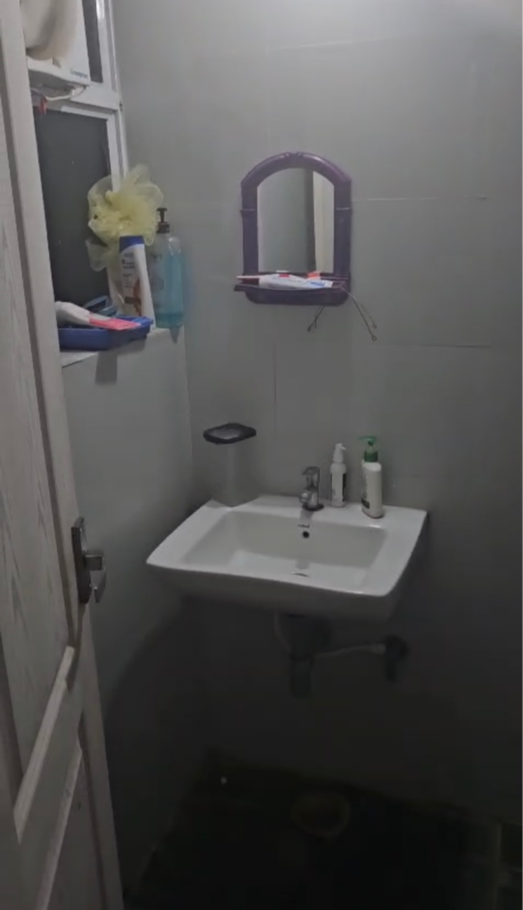 Bathroom, baberpur mandi 2 Bedroom 550 Sq.Ft. Apartment In Baberpur Mandi Panipat 9631061