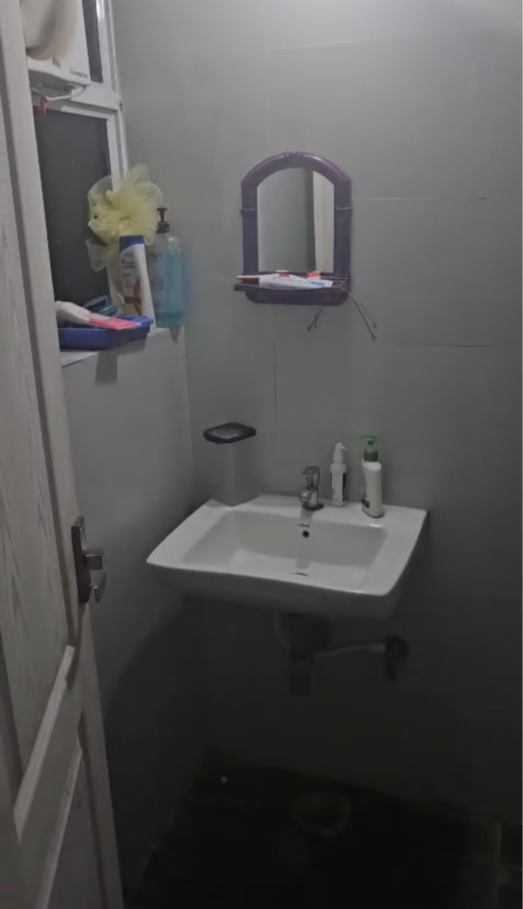 Bathroom, baberpur mandi 2 Bedroom 550 Sq.Ft. Apartment In Baberpur Mandi Panipat 9631061