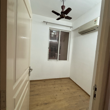 Room in 3 BHK Apartment at Experion The Heart Song, Sector 108 – for Rent