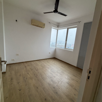 Room in 3 BHK Apartment at Experion The Heart Song, Sector 108 – for Rent