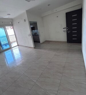 Parking in 4 BHK Apartment at Gaur Atulyam, Omicron I Greater Noida – for Rent