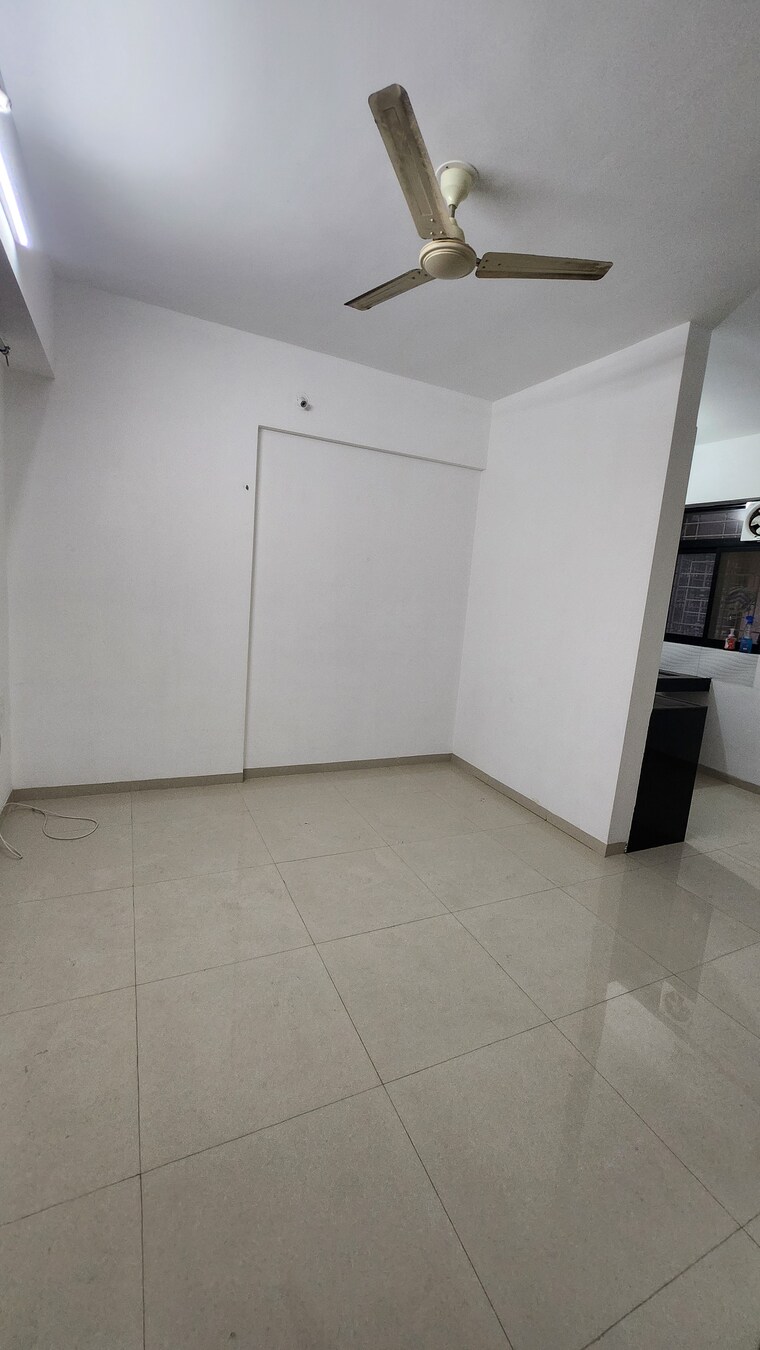 Kitchen, oxy-beaumonde 1 Bedroom 542 Sq.Ft. Apartment In Viman Nagar Pune 9631092