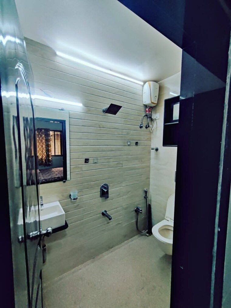 Bathroom, andheri east 1 RK 260 Sq.Ft. Apartment In Andheri East Mumbai 9631117