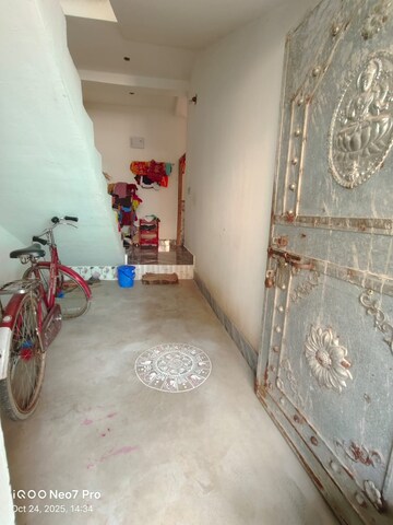 Room in 4 BHK Independent House at Suri – for Sale