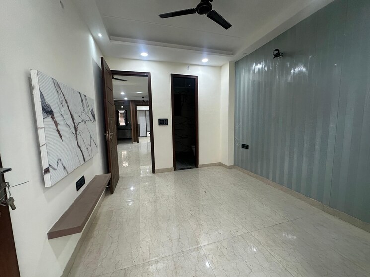 Room, puri-kohinoor 3 Bedroom 1100 Sq.Ft. Builder Floor In Sector 89 Faridabad 9631125