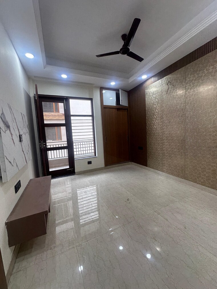 Kitchen, puri-kohinoor 3 Bedroom 1100 Sq.Ft. Builder Floor In Sector 89 Faridabad 9631125