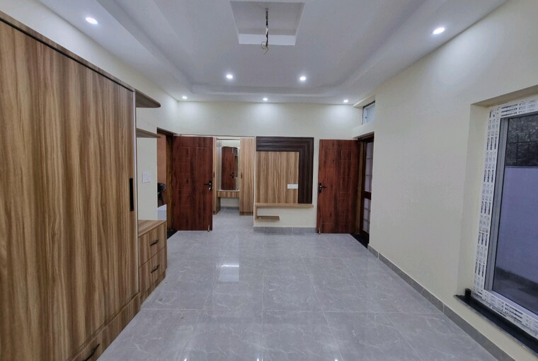 Room, sahastradhara road 4 Bedroom 2710 Sq.Ft. Independent House In Sahastradhara Road Dehradun 9631118
