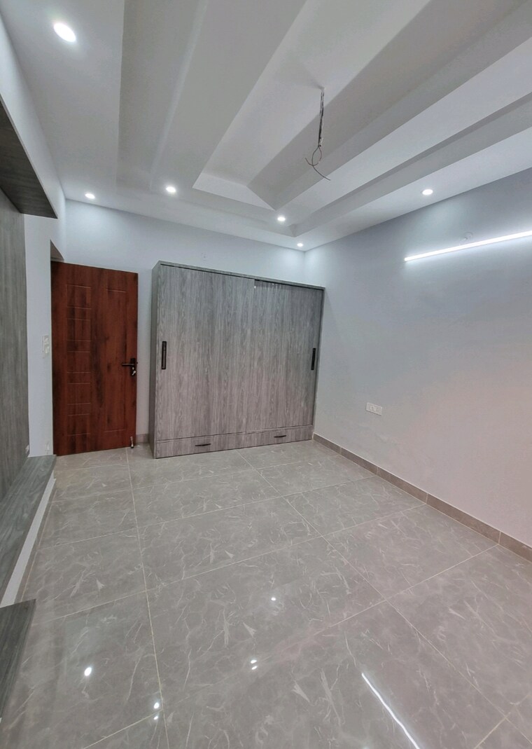 Room, sahastradhara road 4 Bedroom 2710 Sq.Ft. Independent House In Sahastradhara Road Dehradun 9631118