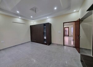 Room in 4 BHK Independent House at Sahastradhara Road – for Sale
