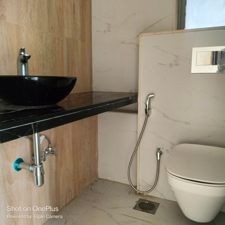 Bathroom, lodha-bel-air 3 Bedroom 1017 Sq.Ft. Apartment In Jogeshwari West Mumbai 9631124