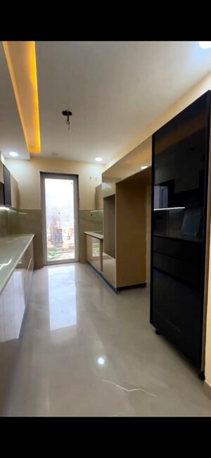 Building Lobby in 3 BHK Builder Floor at BPTP Park Central, Sector 85 – for Sale