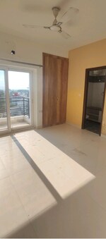 3 BHK + Study Room 1470 Sq.Ft. Builder Floor in Silvar Apartment 