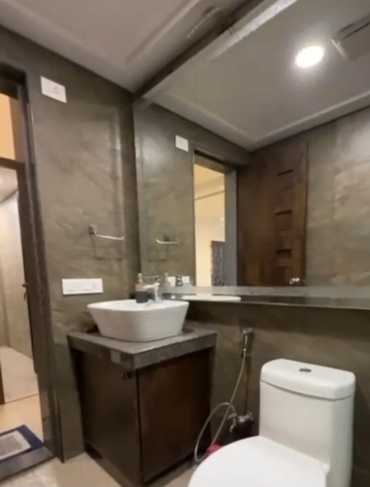 Attached Bathroom, hiranandani-meadows 3 Bedroom 1345 Sq.Ft. Apartment In Manpada Thane 9631235