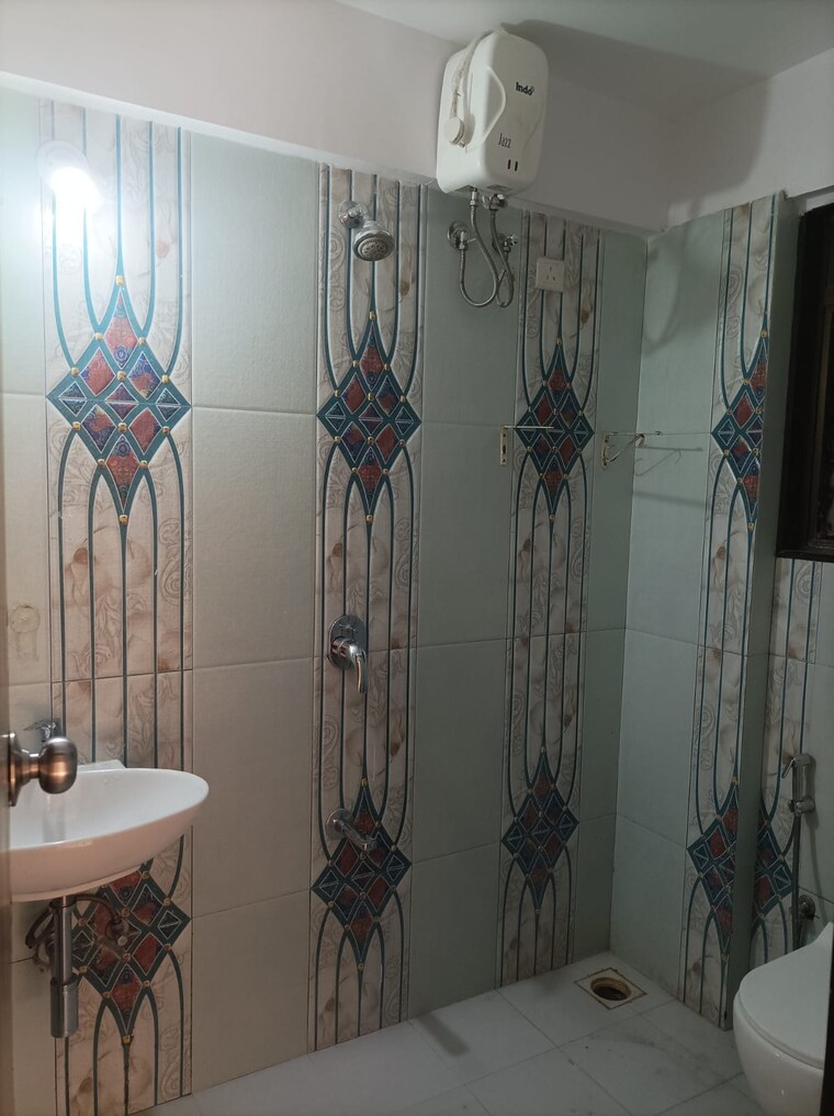 Team Area, kurla east 2 Bedroom 556 Sq.Ft. Apartment In Kurla East Mumbai 9631232