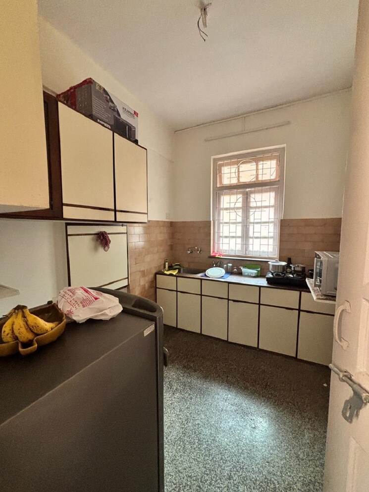 Kitchen, bandra west 1 Bedroom 500 Sq.Ft. Apartment In Bandra West Mumbai 9631202