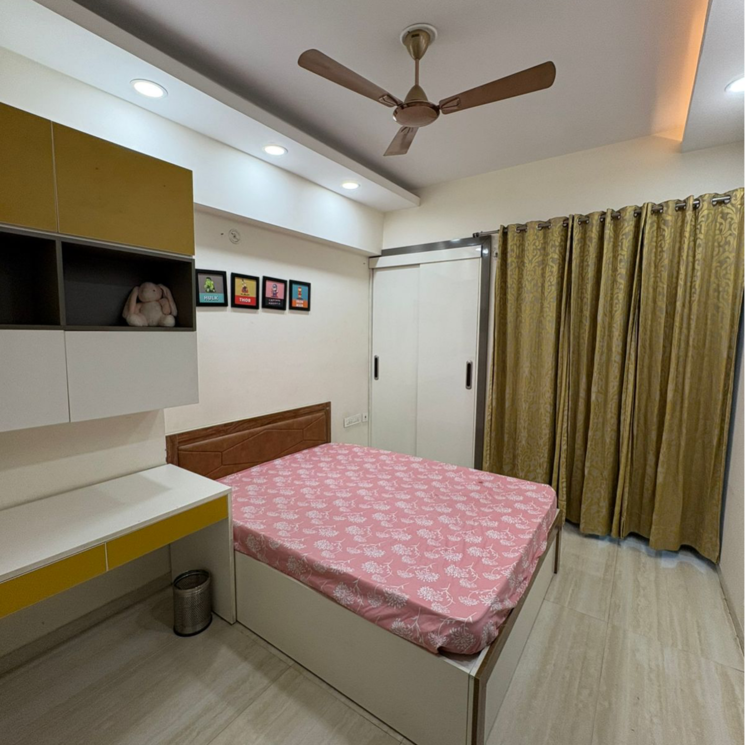 Bedroom, paras-dews 3 Bedroom 1900 Sq.Ft. Apartment In Panwala Khusropur Gurgaon 9631276