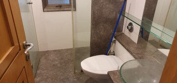 Bathroom in 3 BHK Apartment at Ekta Heritage Apartment, Khar West – for Sale