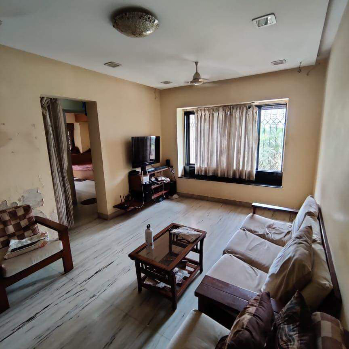 2 BHK + Pooja Room Apartment For Rent in Simran CHS Santacruz