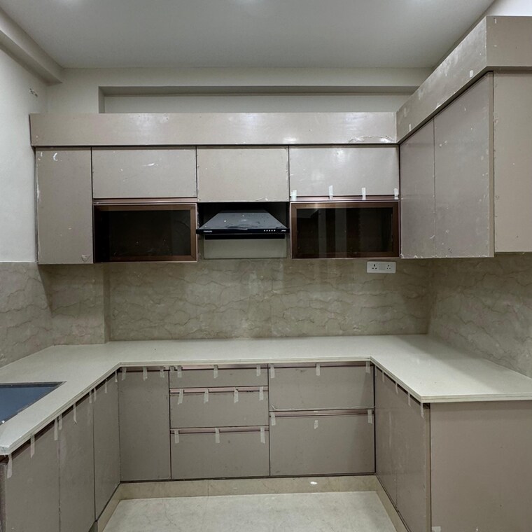 Kitchen, chattarpur 3 Bedroom 1300 Sq.Ft. Builder Floor In Chattarpur Delhi 9631301