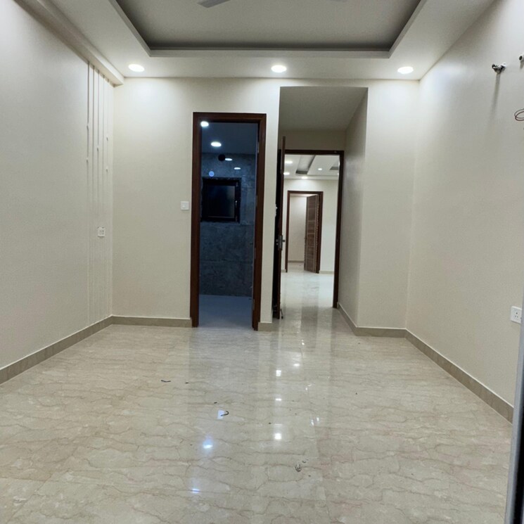 Room, chattarpur 3 Bedroom 1300 Sq.Ft. Builder Floor In Chattarpur Delhi 9631301