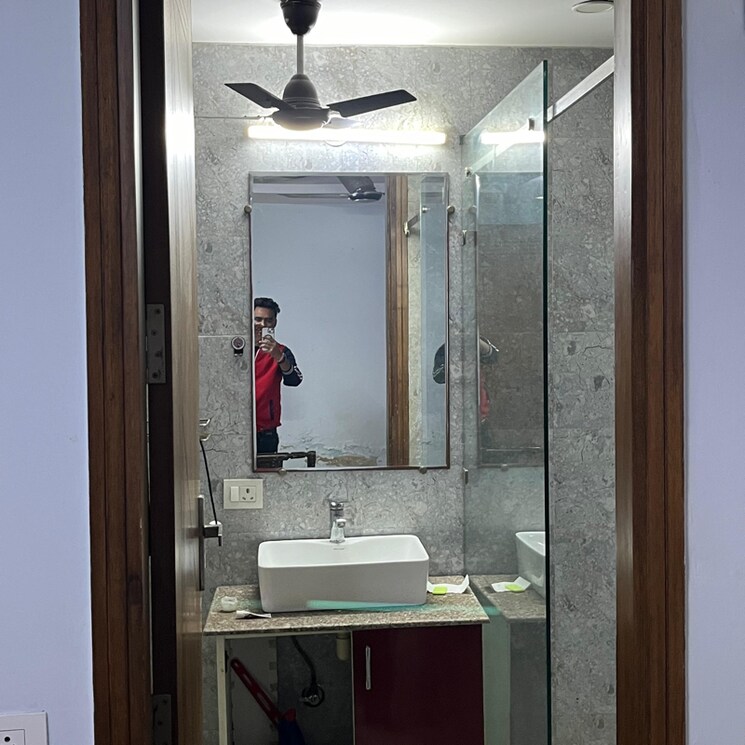 Bathroom, chattarpur 3 Bedroom 1300 Sq.Ft. Builder Floor In Chattarpur Delhi 9631323