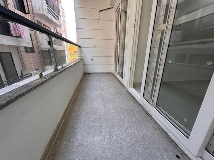 Balcony, saket 3 Bedroom 1500 Sq.Ft. Apartment In Saket Delhi 9631338