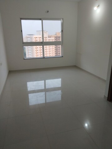 Room in 1 BHK Apartment at K Raheja Sterling, Mohammadwadi – for Rent