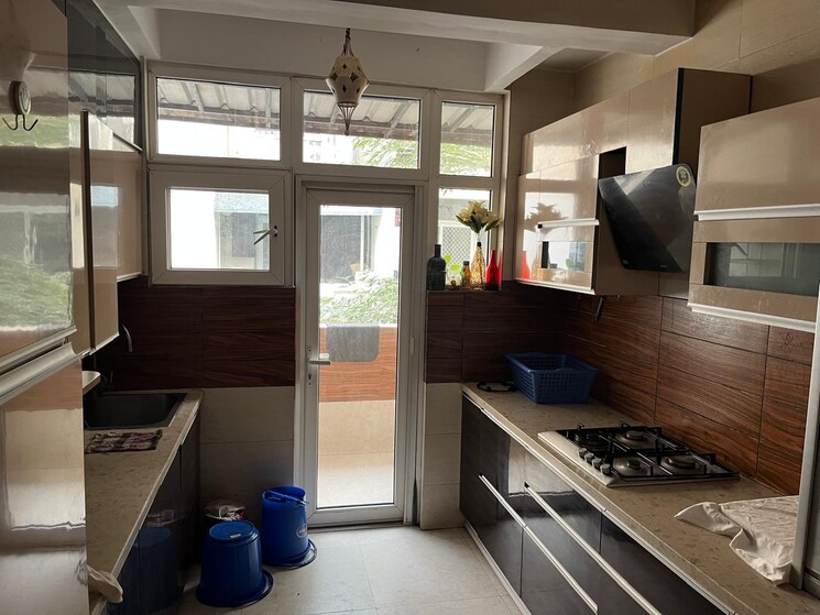 Kitchen, vipul-world-floors 2.5 Bedroom 1600 Sq.Ft. Builder Floor In Sector 48 Gurgaon 9631340