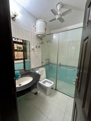 Bathroom in 3 BHK Builder Floor at Sector 49 – for Rent