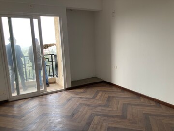 Room in 2 BHK Apartment at ACE Parkway, Sector 150 – for Sale