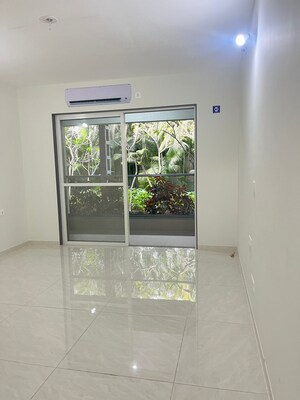 Room in 2 BHK Apartment at Sinhagad Road – for Sale