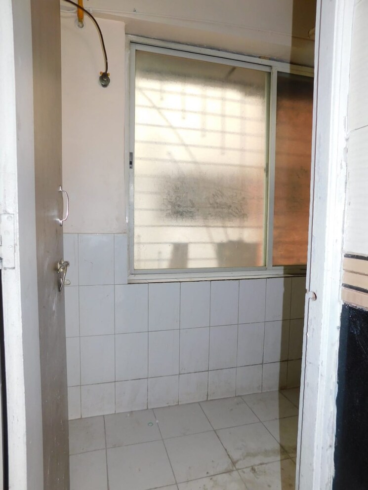 Bathroom, yash-rhythm 3 Bedroom 1493 Sq.Ft. Apartment In Kondhwa Pune 9631367