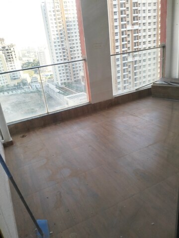 Room in 3 BHK Apartment at Sacred Heart Town, Wanowrie – for Rent