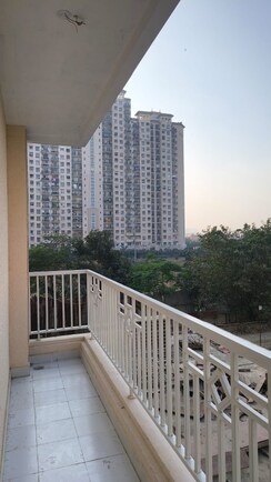 2 BHK + Study Room Apartment For Sale in VIctoryone Amara