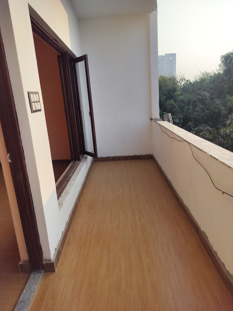 Balcony, rwa-apartments-sector-71 4 Bedroom 1850 Sq.Ft. Independent House In Sector 71 Noida 9631397