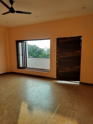 Room in 4 BHK Independent House at RWA Apartments Sector 71, Sector 71 – for Rent