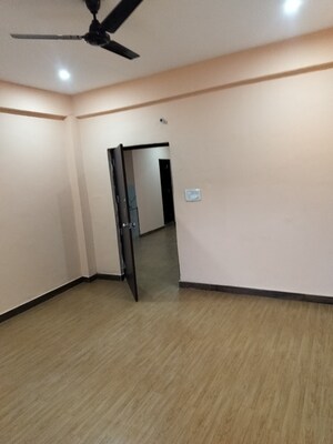 Room in 4 BHK Independent House at RWA Apartments Sector 71, Sector 71 – for Rent