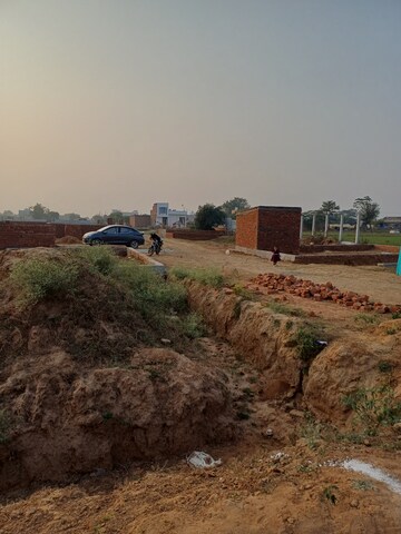  Plot For Sale in Nacholi