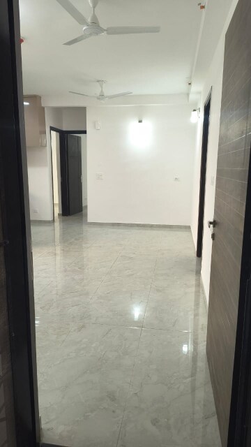 Room in 2 BHK Apartment at Prateek Grand City, Siddharth Vihar – for Sale