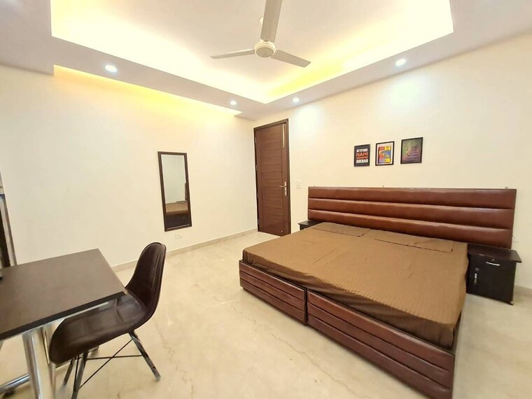 Bedroom, freedom fighters enclave 4 Bedroom 2100 Sq.Ft. Apartment In Freedom Fighters Enclave Delhi 9631417