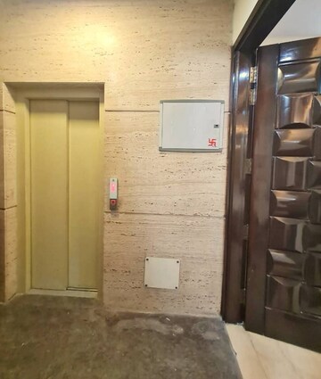 Lift in 4 BHK Apartment at Freedom Fighters Enclave – for Rent