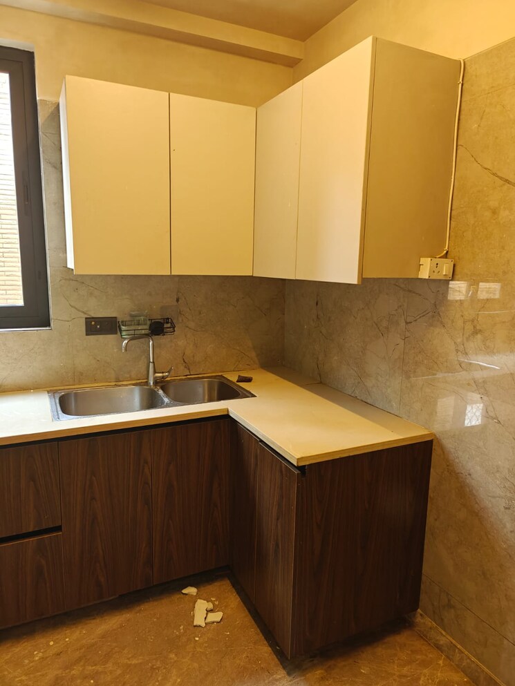 Kitchen, malviya nagar 3 Bedroom 200 Sq.Yd. Builder Floor In Malviya Nagar Delhi 9631440