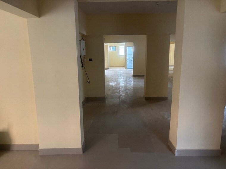 Room, tirthankar-chs Commercial Office Space 3400 Sq.Ft. In Dadar West Mumbai 9631442