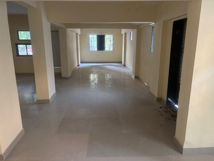 Room, tirthankar-chs Commercial Office Space 3400 Sq.Ft. In Dadar West Mumbai 9631442