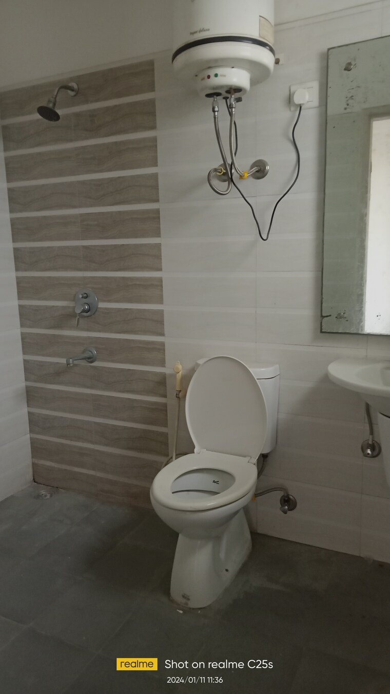Bathroom, tulip-petals 3 Bedroom 1550 Sq.Ft. Apartment In Sector 89 Gurgaon 9631475