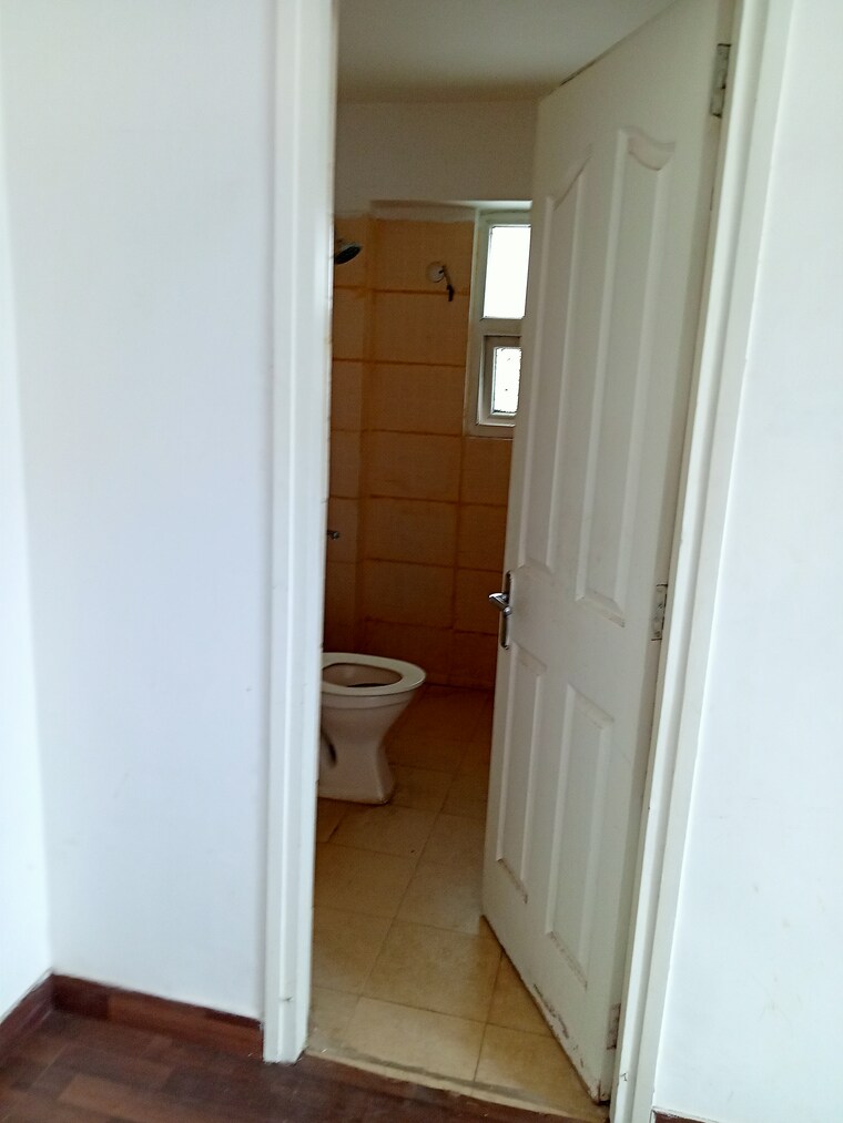Bathroom, tulip-petals 3 Bedroom 1550 Sq.Ft. Apartment In Sector 89 Gurgaon 9631475