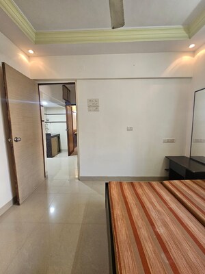 Room in 1 BHK Apartment at Thakur Village, Kandivali East – for Rent