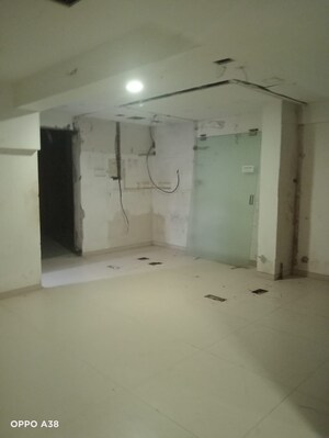  Shop For Rent in Andheri West
